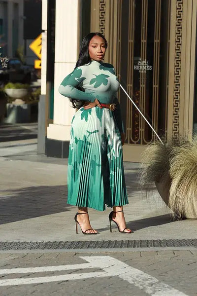 FLOW SET - Stylish and Comfortable Coordinated Outfit